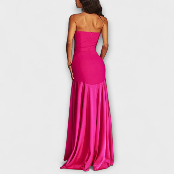 Vada - Schulterfreies Maxikleid mit V-Ausschnitt