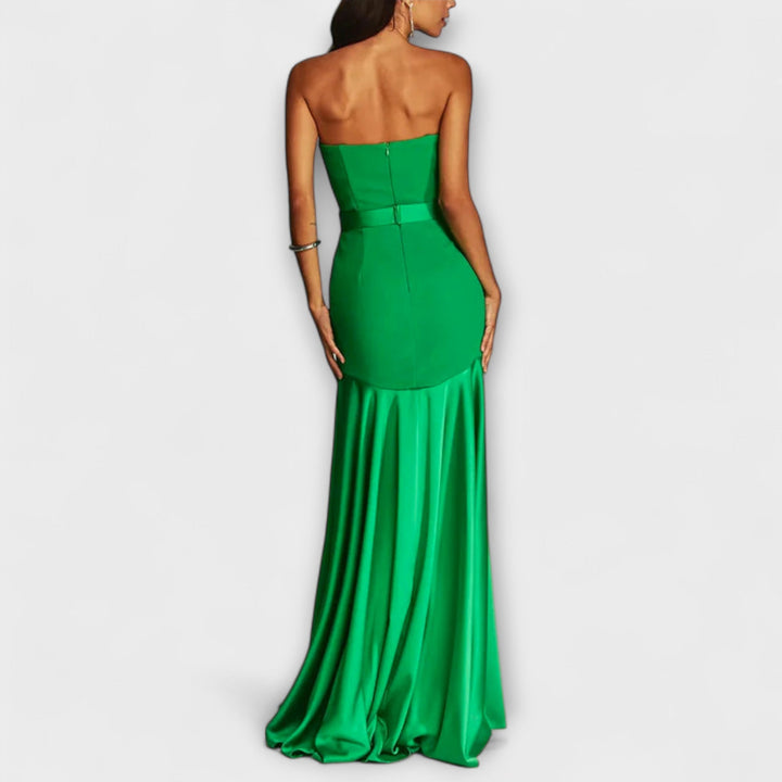 Vada - Schulterfreies Maxikleid mit V-Ausschnitt