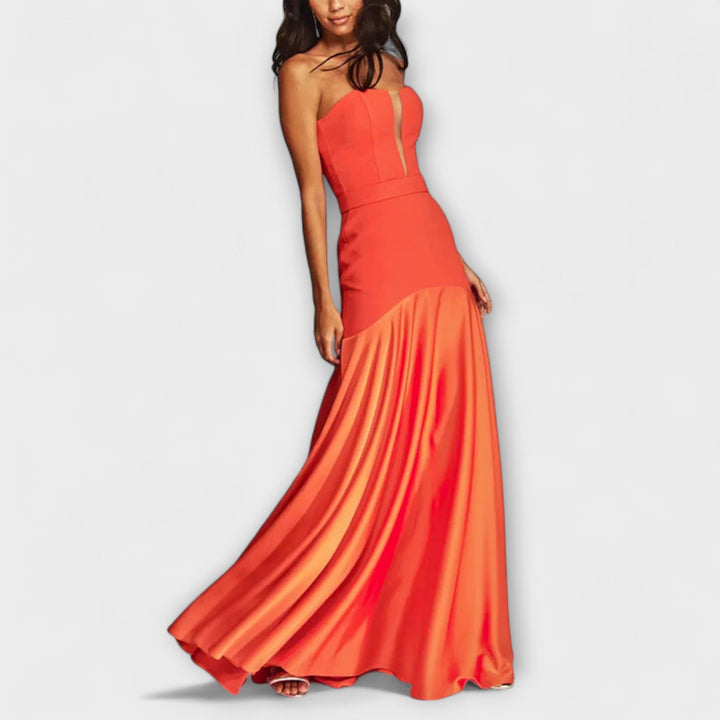 Vada - Schulterfreies Maxikleid mit V-Ausschnitt